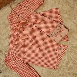 Crown & Ivy Off-the Shoulder Flamingo Blouse w/Purse